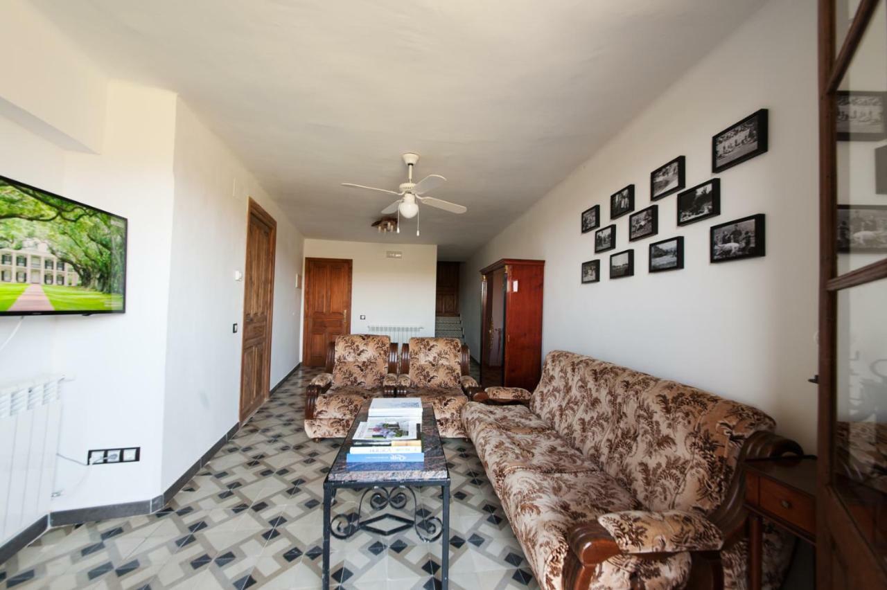 Гостевой дом Casa Dominica Граус Экстерьер фото